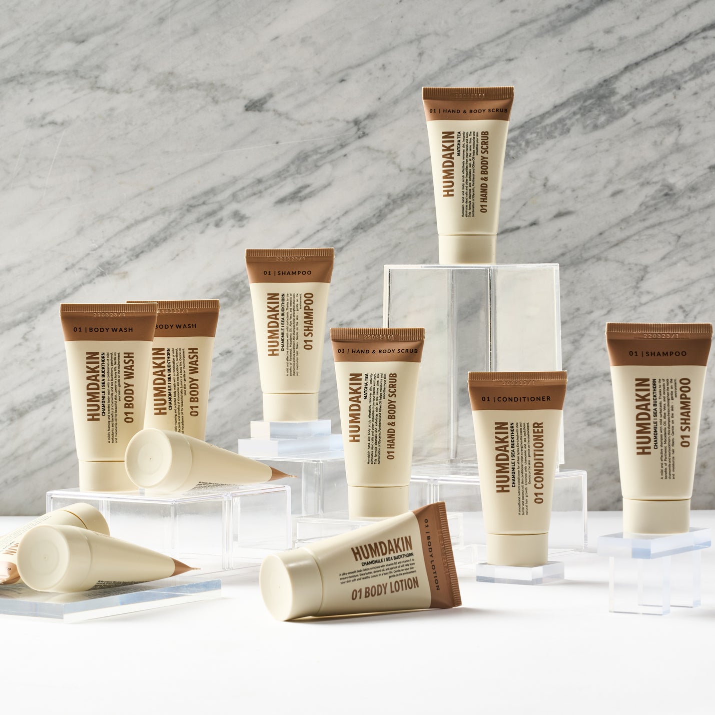 HUMDAKIN 01 Shampoo 30 ml. Hair and Body care 00 Neutral/No color