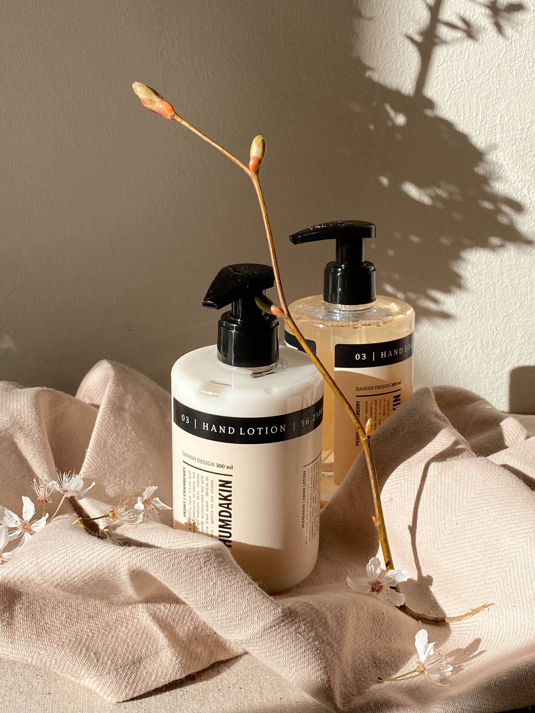 HUMDAKIN 03 Hand Lotion - Pioen & Veenbes Handverzorging 00 Neutraal/Ne kleur