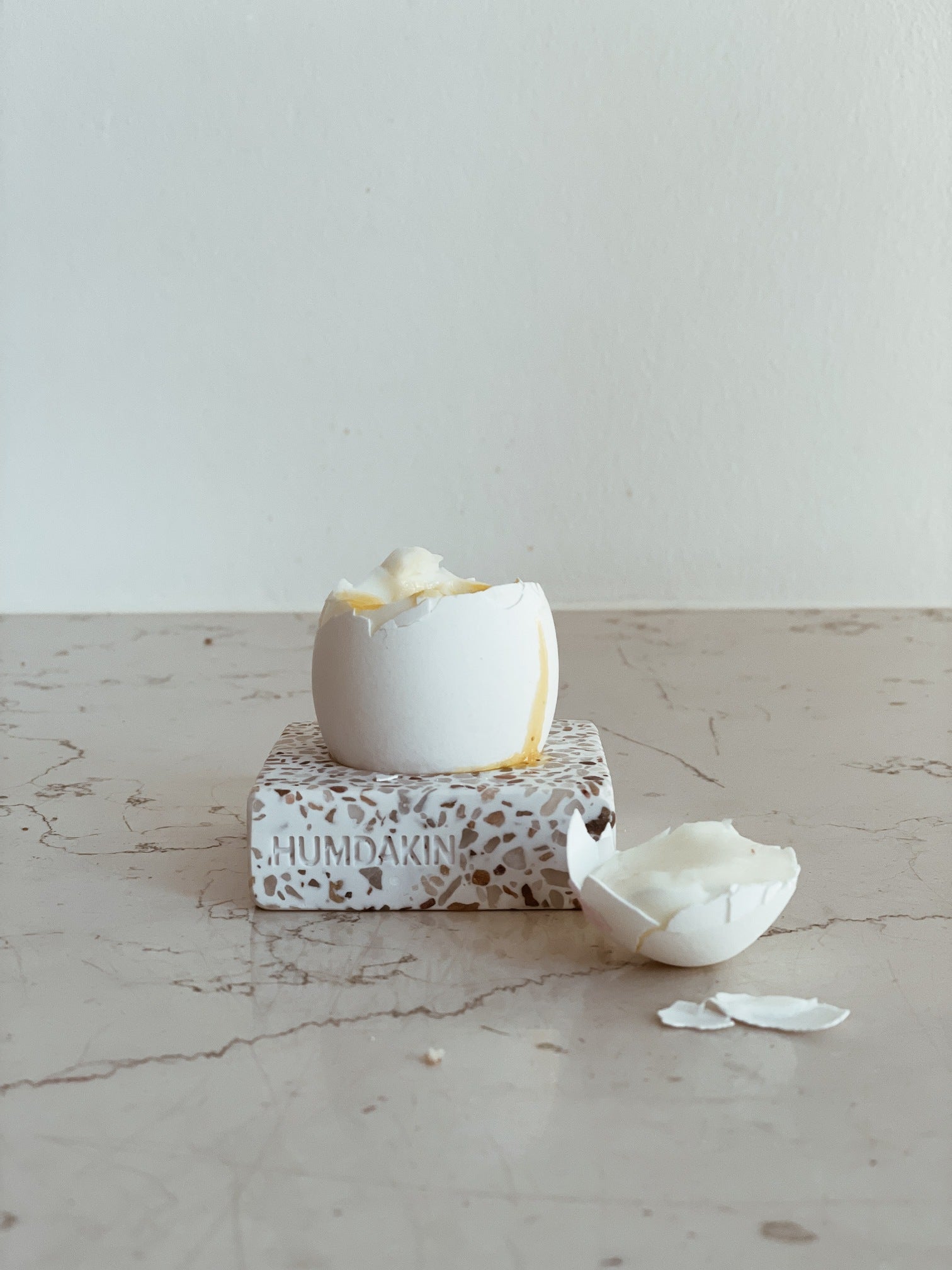 HUMDAKIN Egg Tray Single Terrazzo 138 Red/Beige