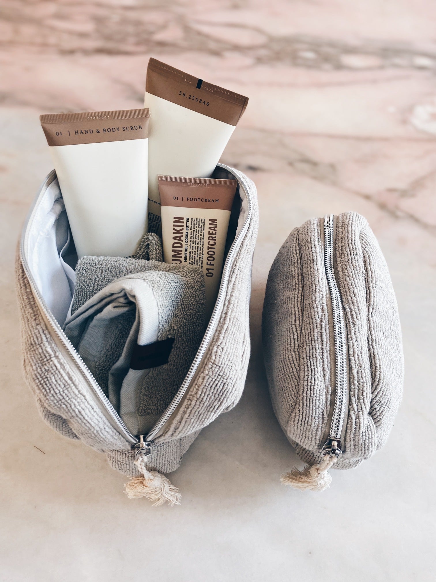 kannnaRHODE SKIN TERRY BAG/ ハイライトミルク Terry Toiletry Bag - Light Stone