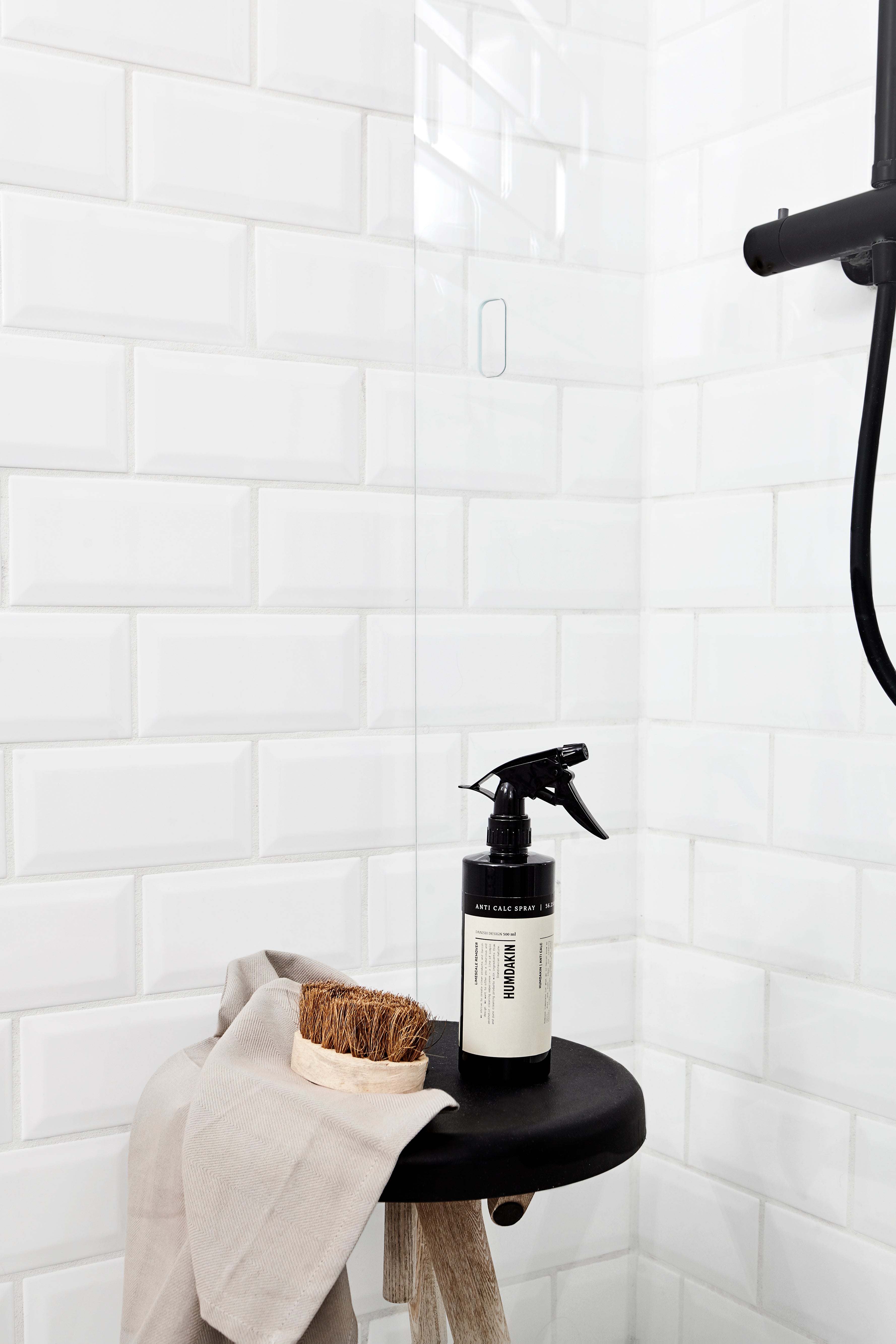 Heb je je ooit afgevraagd of je je badkamer wel goed schoonmaakt? Volg deze stappen!