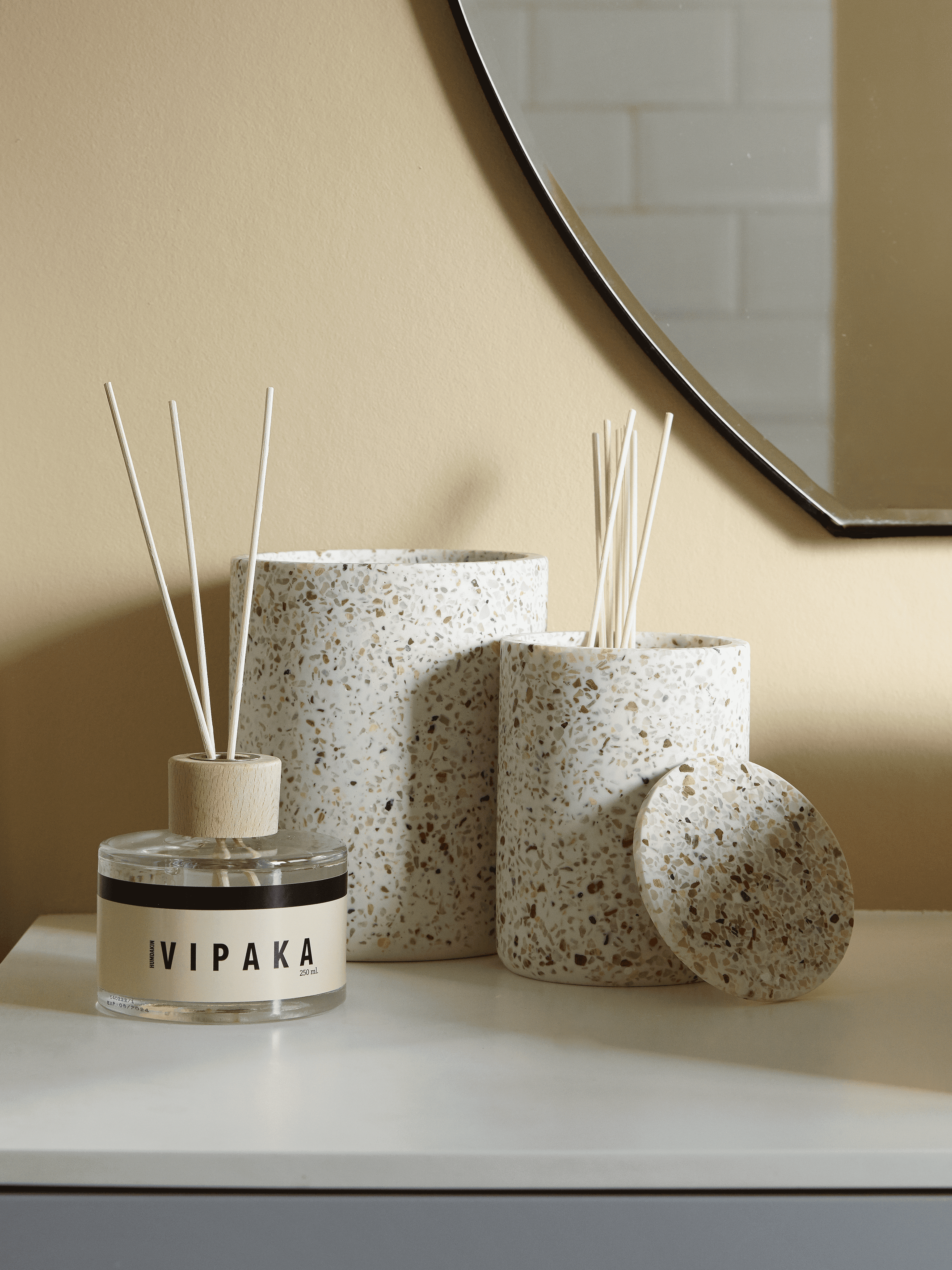 HUMDAKIN Bologna - Terrazzo Vase med lokk Terrazzo 138 Rød/Beige